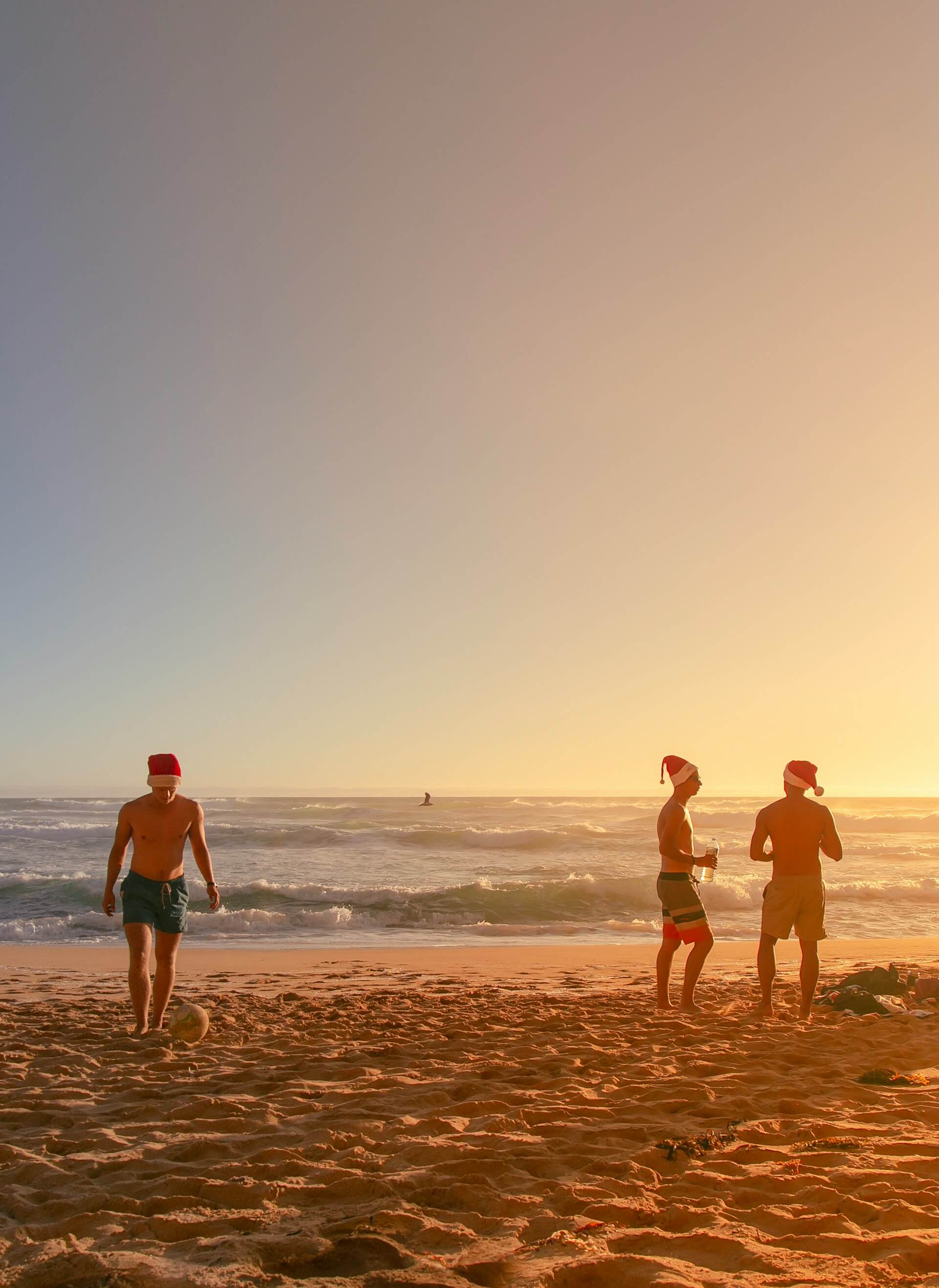 10 Fun Activities to Do with the Family on an Australian Christmas Day