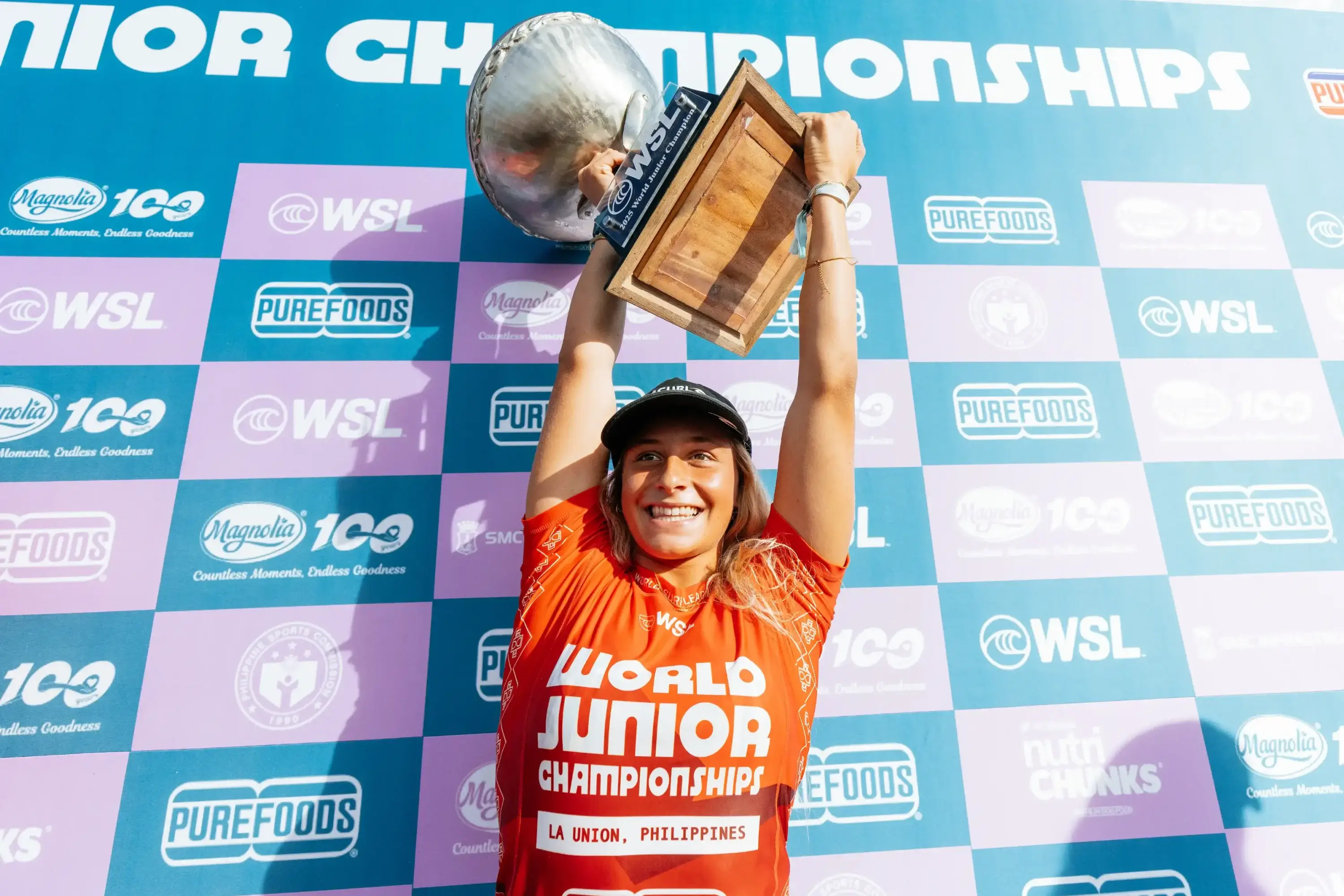 Burleigh Heads surfer Isla Huppatz claims the 2025 WSL World Junior Championship in the Philippines, defeating close friend Sierra Kerr in tense Final