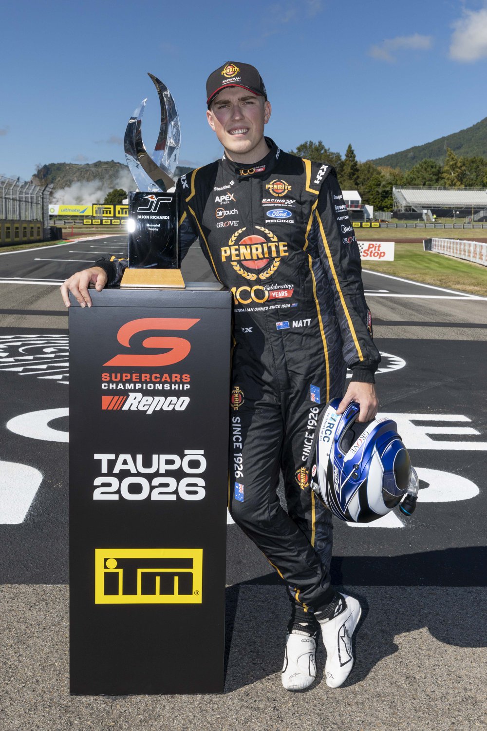 Kiwis Chase Glory at the NZ Supercars Double Header