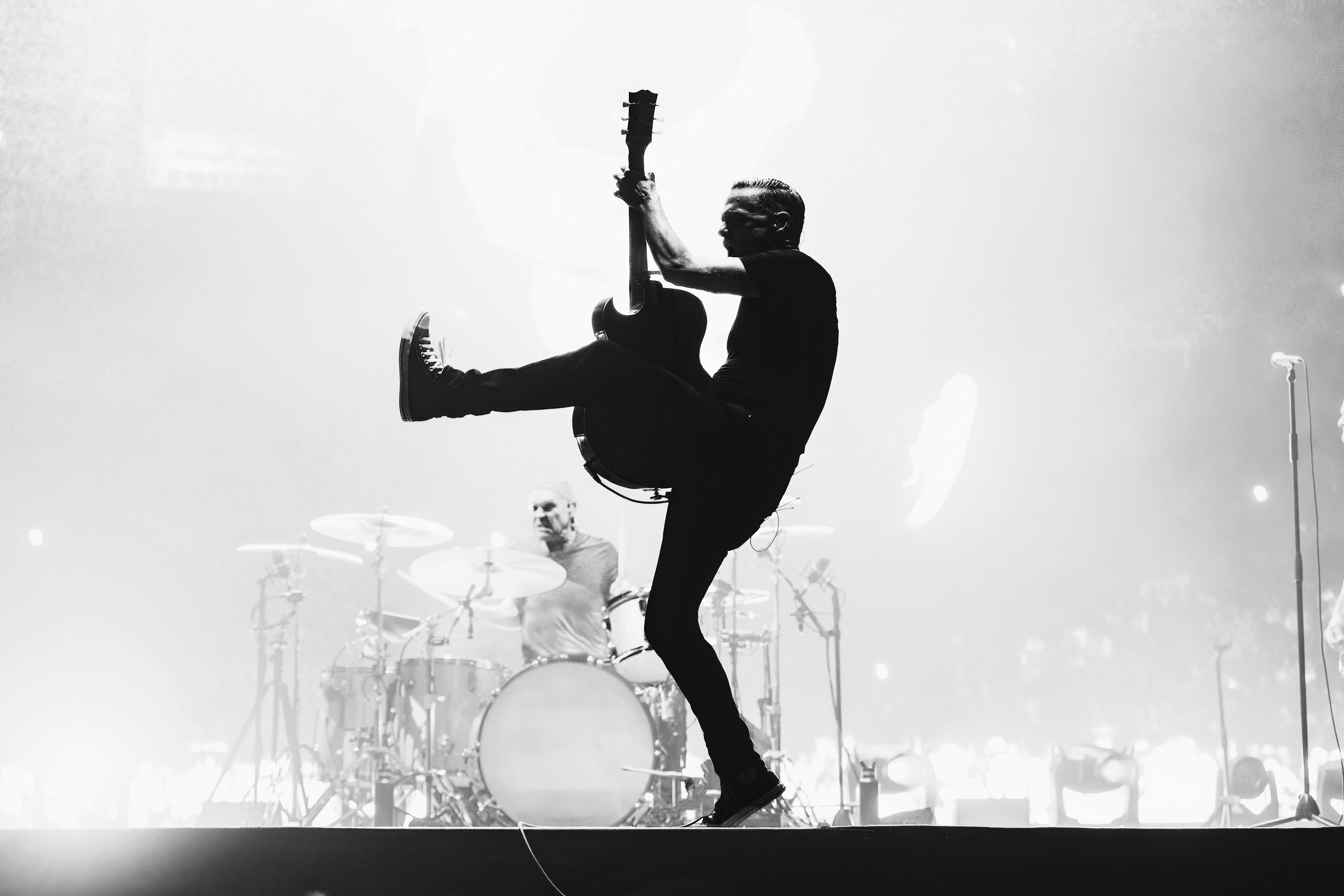Bryan Adams is bringing his Roll With The Punches world tour to Australia and New Zealand in 2027. Discover tour dates and ticket details.